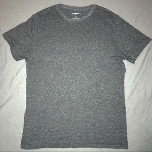 Men's gray and black striped t-shirt